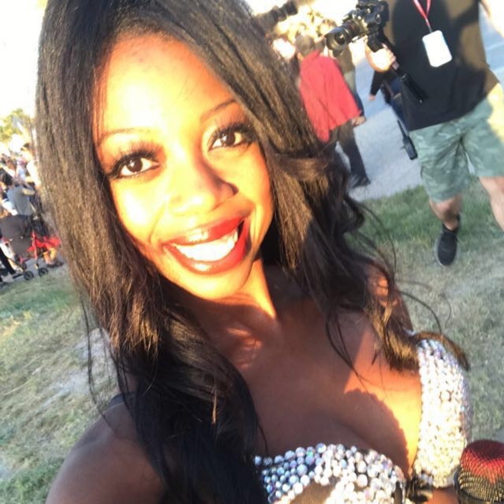 Meet your Posher, Ecila